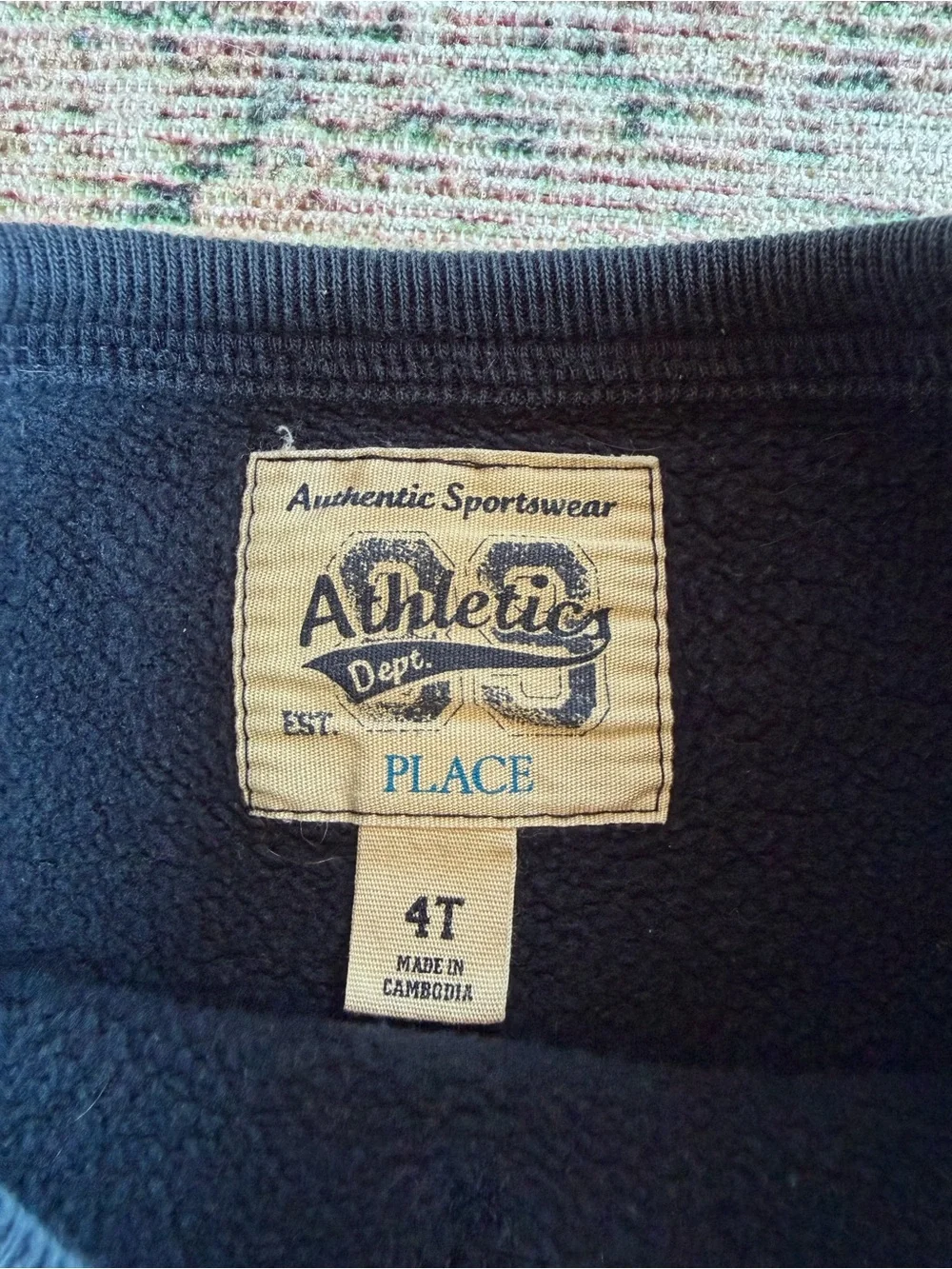 Place cozy navy